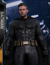 Load image into Gallery viewer, The Justice League Batman Ben Affleck Action Figure Deluxe Edition Collection