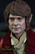 Load image into Gallery viewer, The Hobbit Bilbo Baggins Exclusive Action Figure Collection