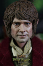 Load image into Gallery viewer, The Hobbit Bilbo Baggins Exclusive Action Figure Collection