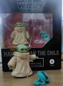 The Mandalorian Baby Yoda with Frog Action Figure Collection